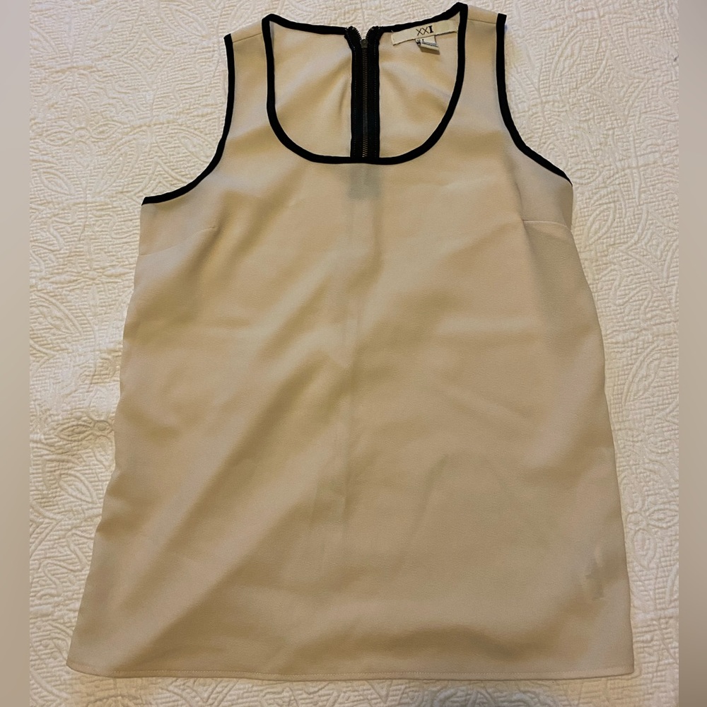 Forever 21 tank
